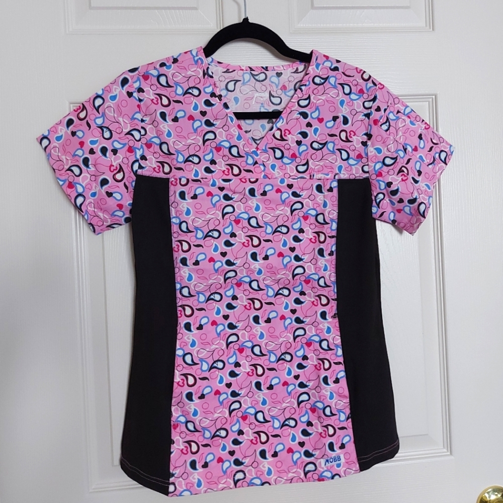 Mobb Pink Paisley and Heart Print Scrub Top